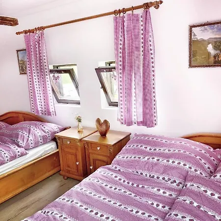 Roubenka Eliska Holiday home Svojek